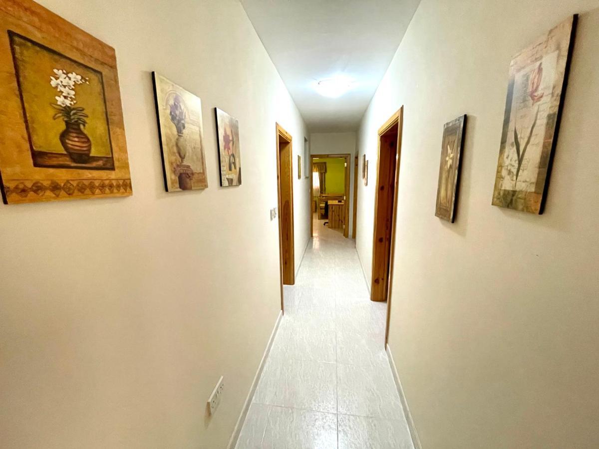 Regent Court - 3 Bedroom Apartment Within Walking Distance From Seafront St. Paul's Bay Bagian luar foto