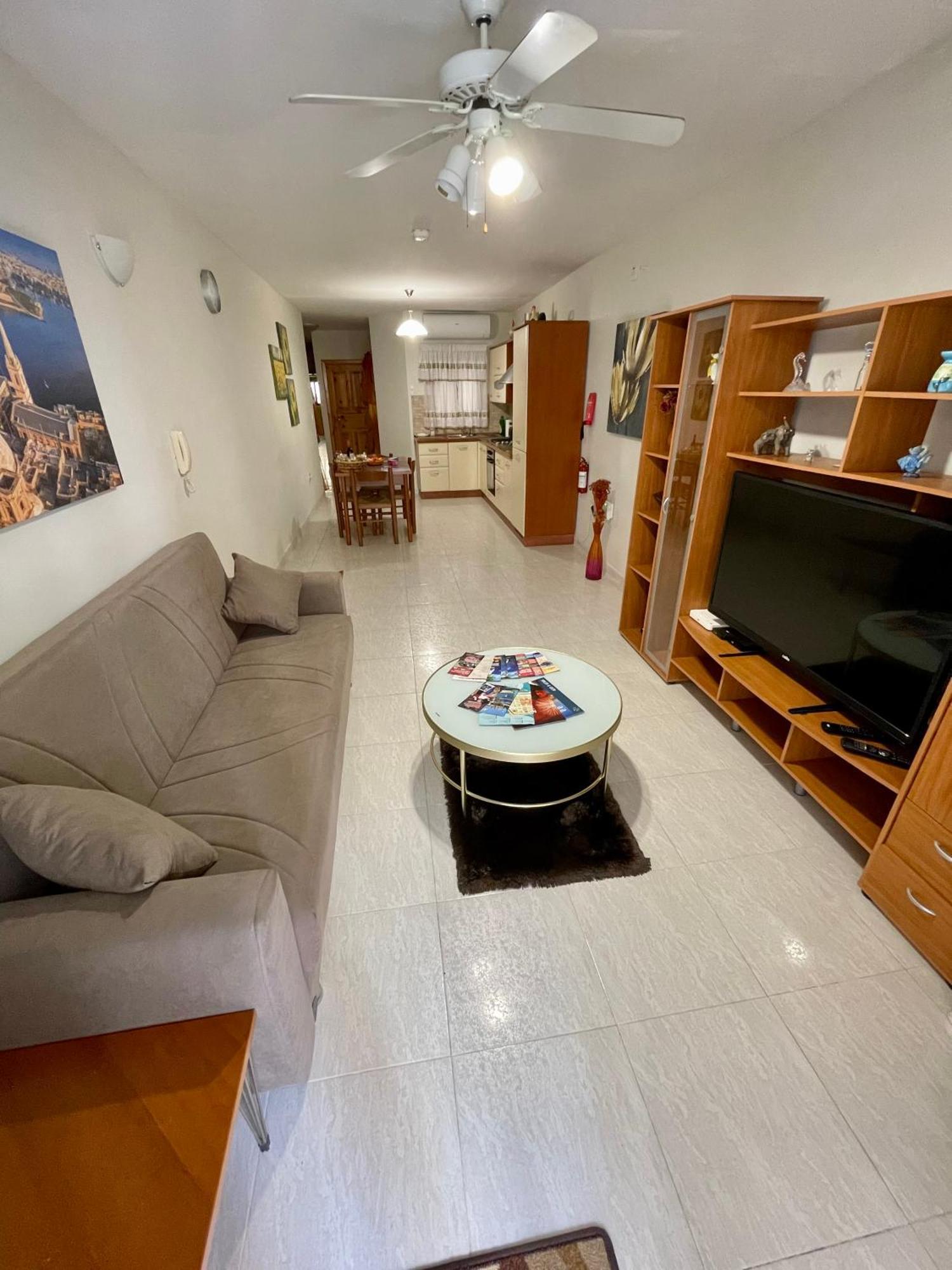 Regent Court - 3 Bedroom Apartment Within Walking Distance From Seafront St. Paul's Bay Bagian luar foto