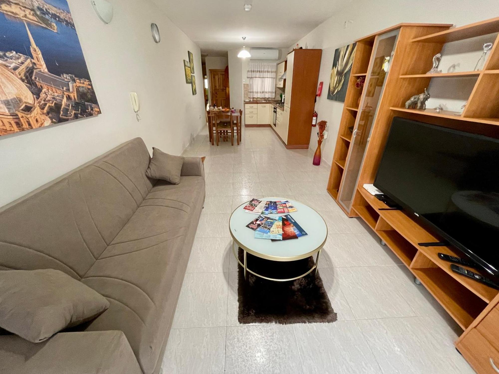 Regent Court - 3 Bedroom Apartment Within Walking Distance From Seafront St. Paul's Bay Bagian luar foto